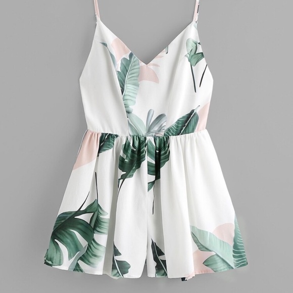 Jungle Leaf Print Crisscross Back Princess Seam